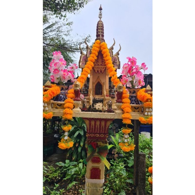 Thai Garland Round Phuangmalai Garland, Thai Artificial Yellow Marigold Garland, Marigold Flowers, Wedding Party, Pray, Welcome, Home Décor
